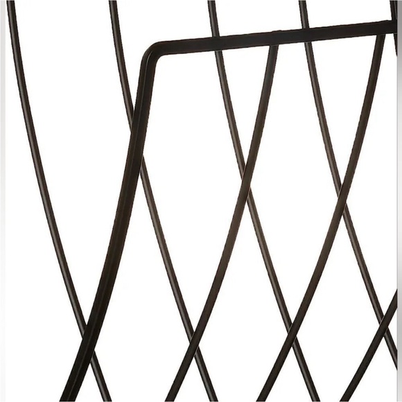 Black Metal Magazine Rack - Picture 9 of 11